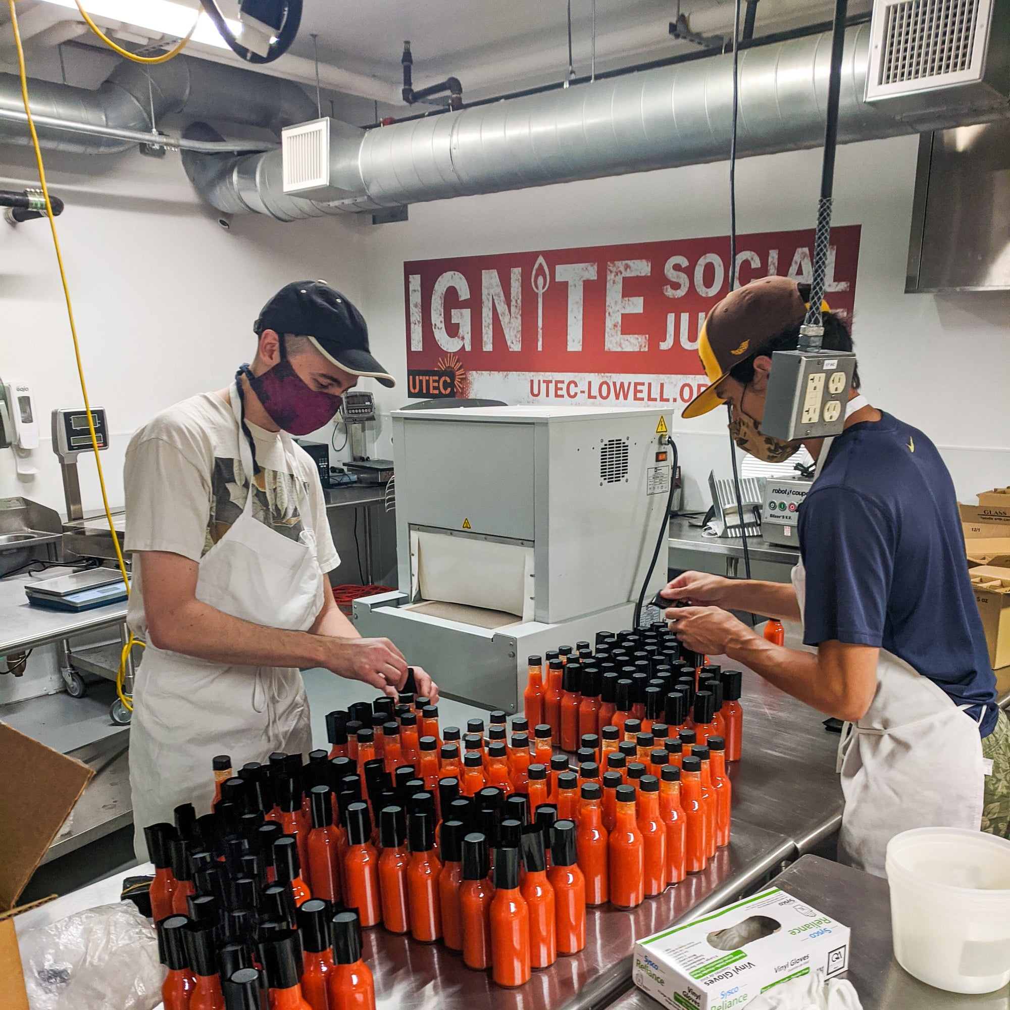 How to use a food factory sauce cart properly in 5 simple steps every chef should know